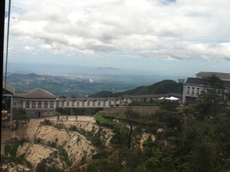 Khu biệt thự nghỉ dưỡng ở trạm cáp treo đầu tiên