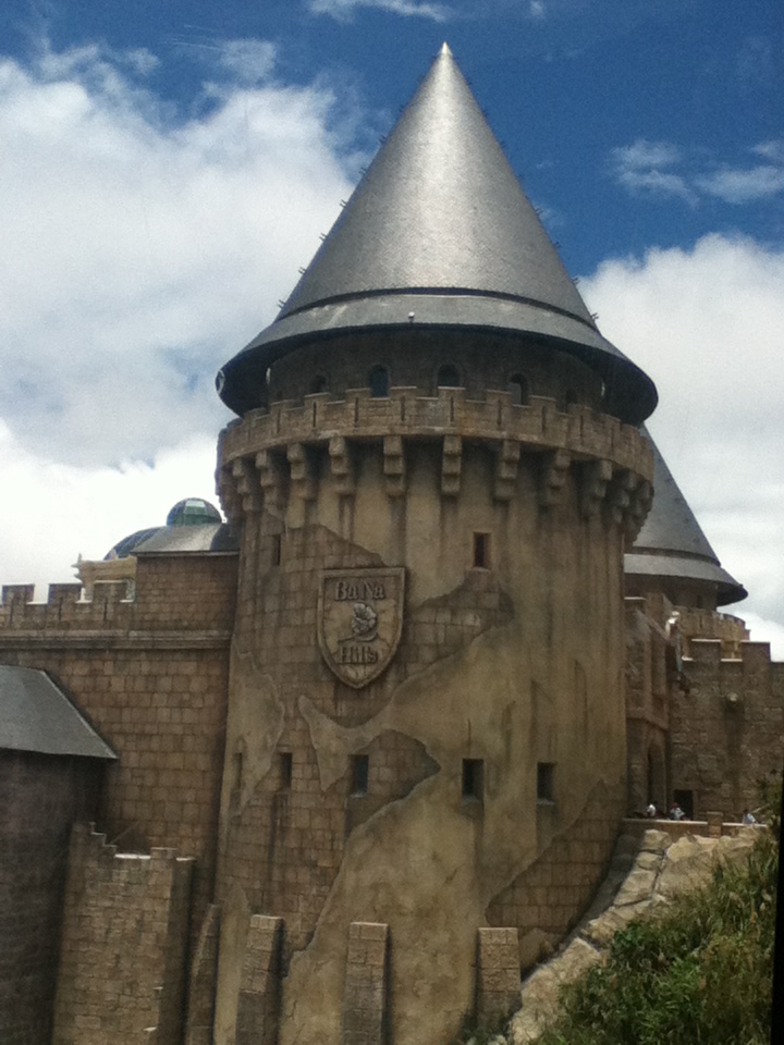 Lâu đài kiểu Pháp