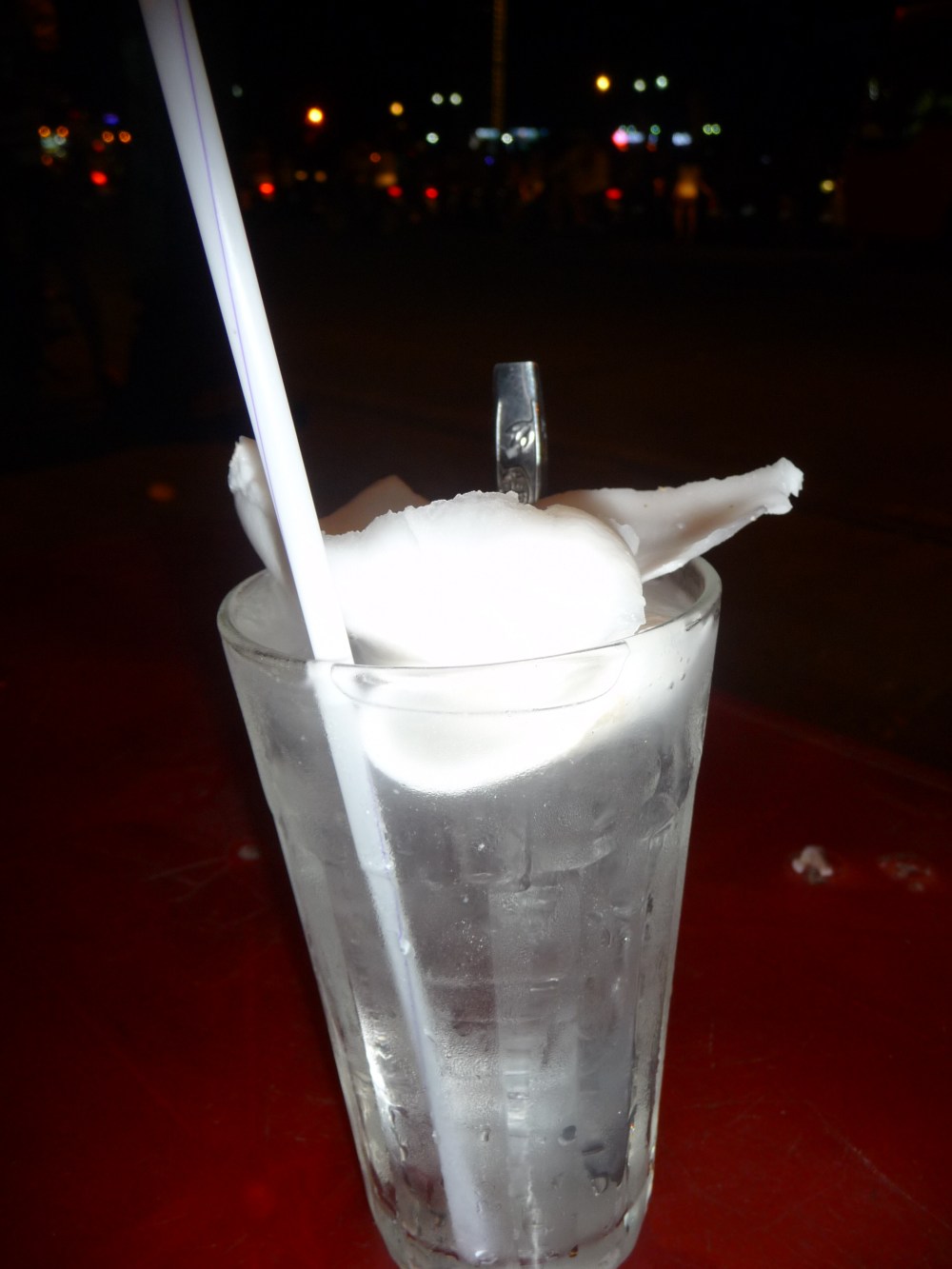 Nước dừa bờ sông