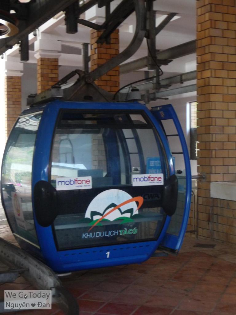 Cáp treo lên núi Tà Cú