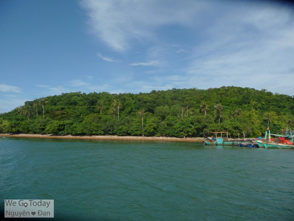 Khung cảnh bến tàu