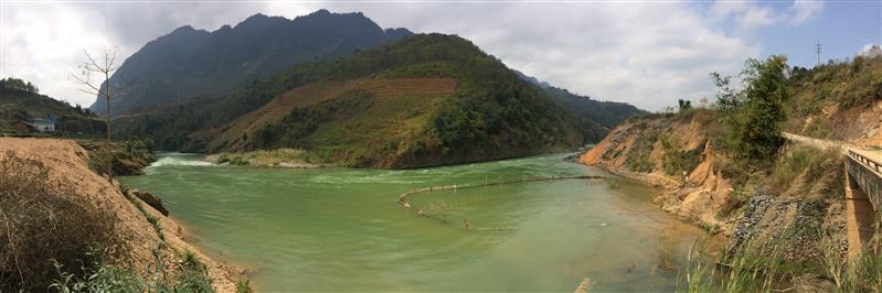 Cảnh trên đường đi từ Mèo Vạc về Hà Giang