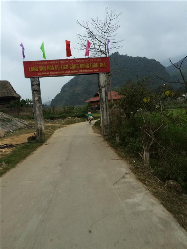 Làng Văn Hóa Du Lịch Cộng Đồng Thôn THA