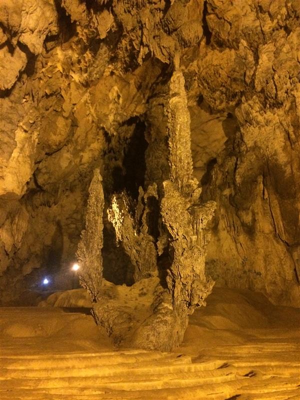 Động Ngườm Ngao