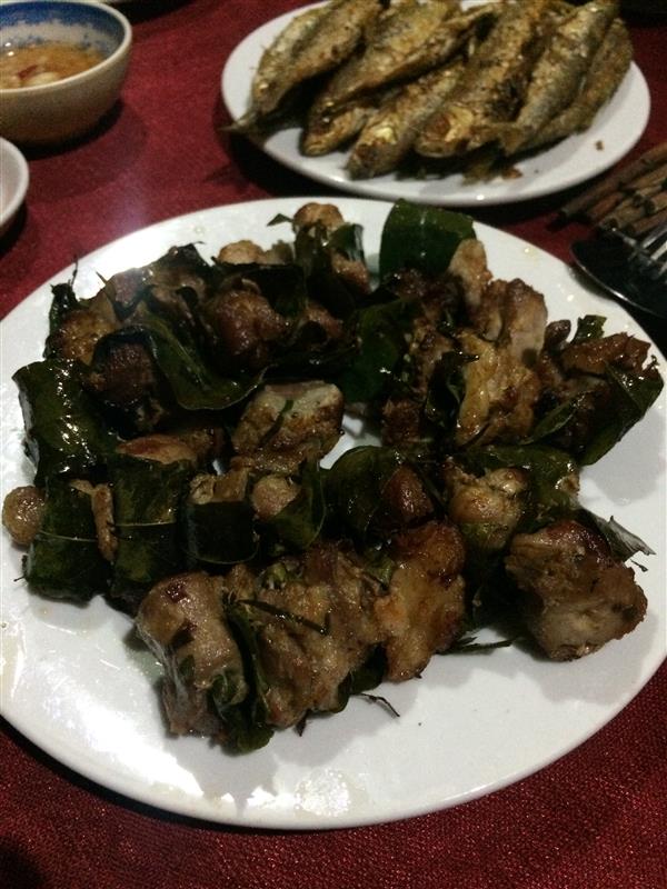 Thịt heo cuốn là móc mật