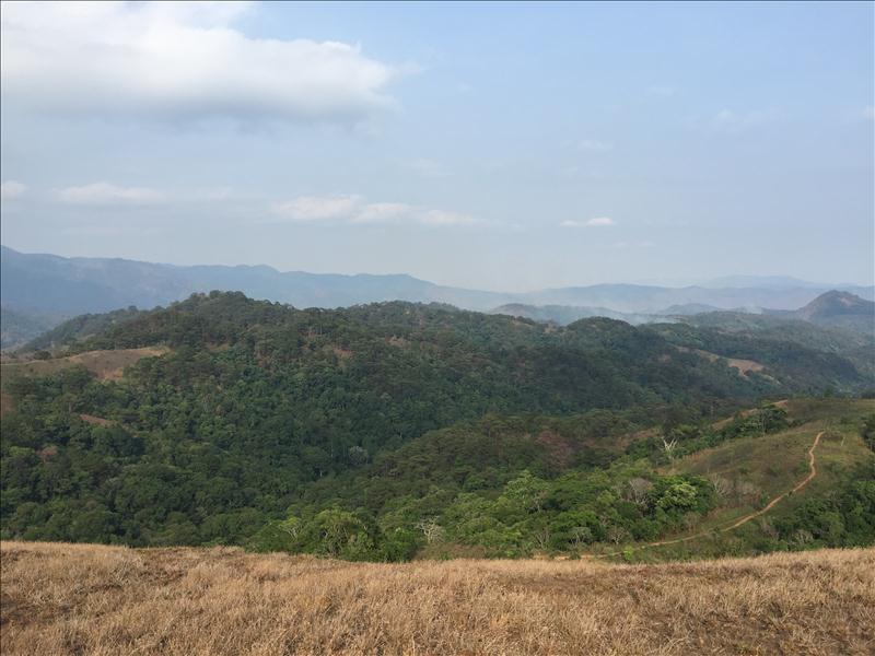 Cảnh trên đường đến nơi hạ trại