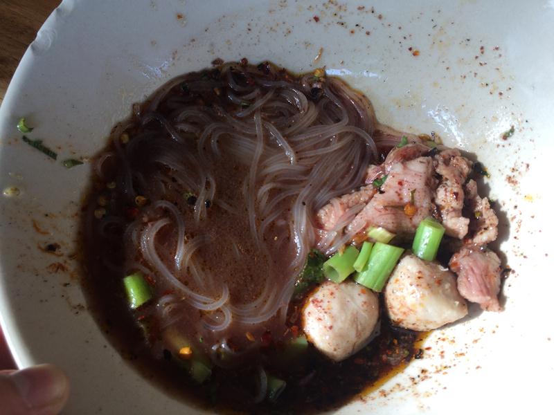 Đồ ăn trên đường tới Underwater World