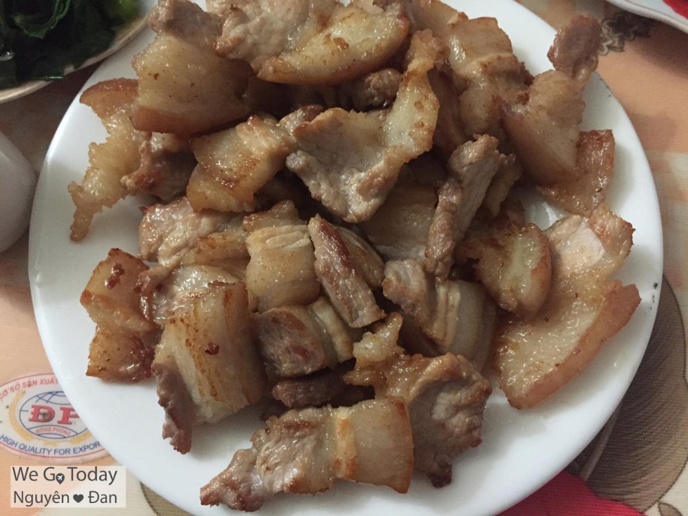 du-lich-tay-bac-hinh-thit-lon-ran