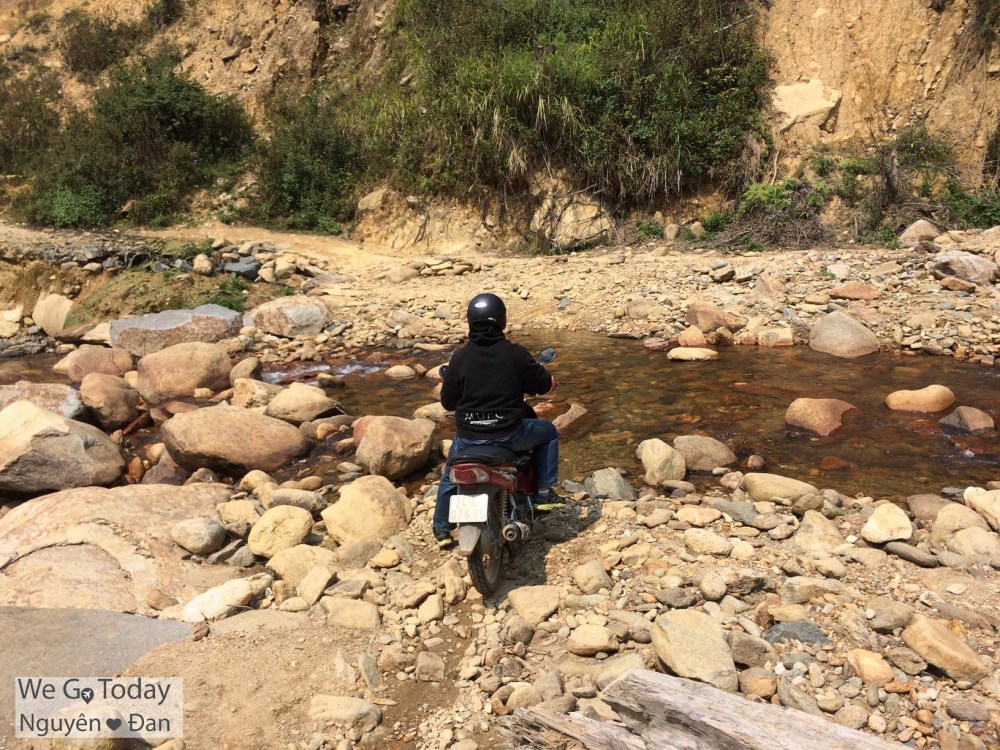 du-lich-tay-bac-hinh-khuc-duong-dinh-menh