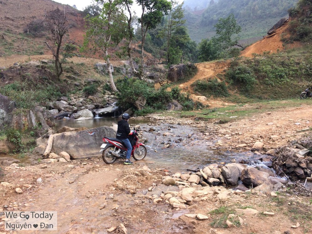 du-lich-tay-bac-hinh-khuc-duong-dinh-menh