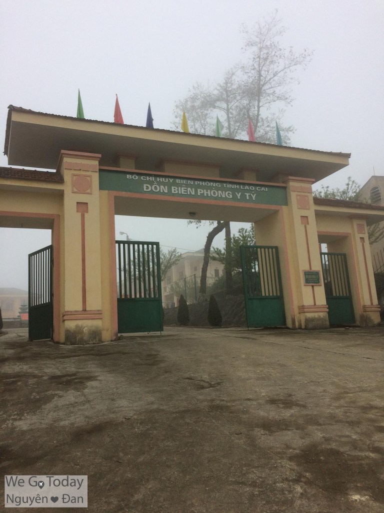 du-lich-tay-bac-hinh-don-bien-phong