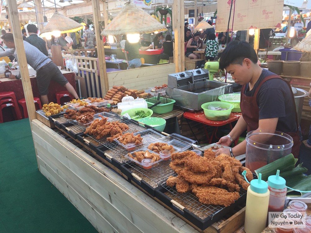 Đồ ăn Central World