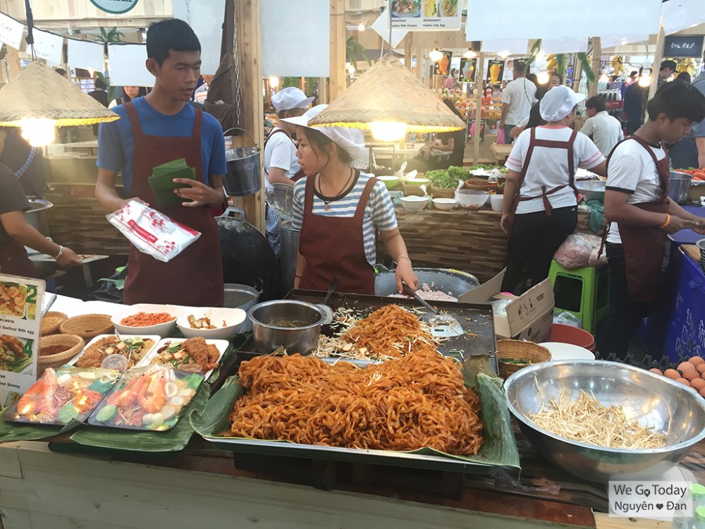 Đồ ăn Central World
