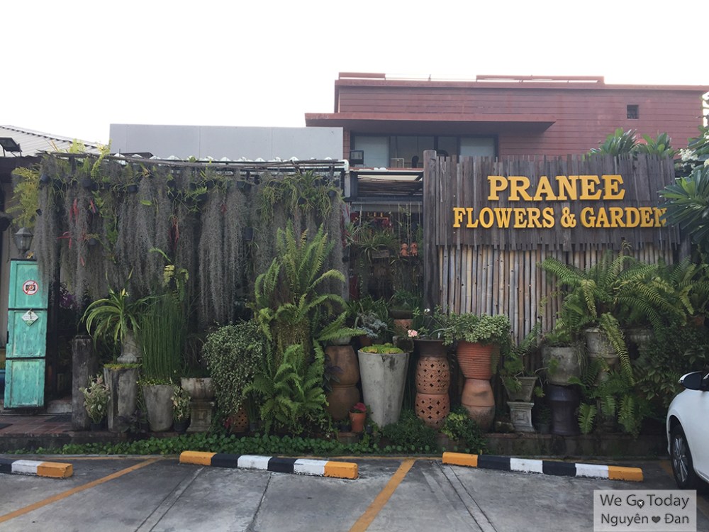 Pranee Flowers & Garden