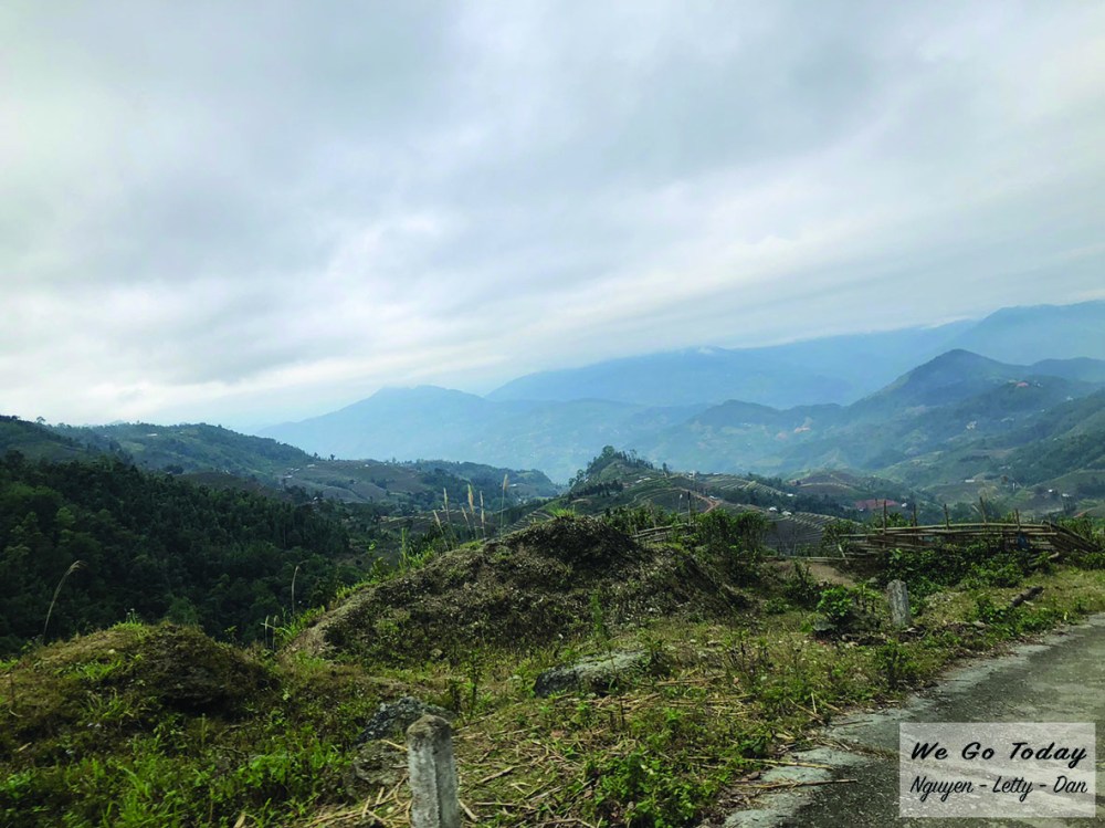 Đường qua bản Luốc