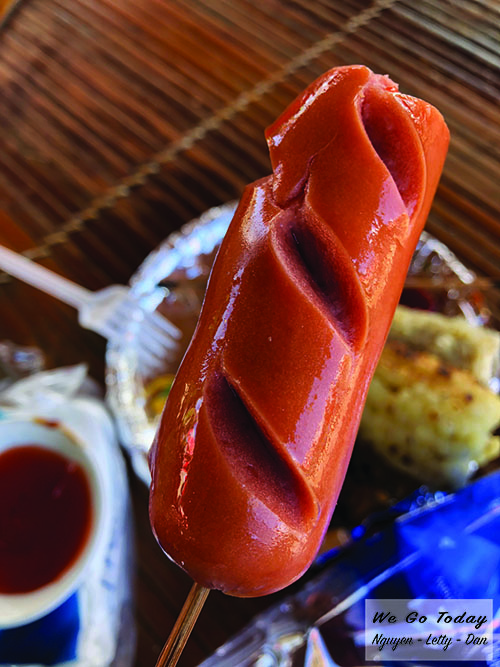 Đồ ăn ở khu ăn uống trạm Hoàng Liên Sơn