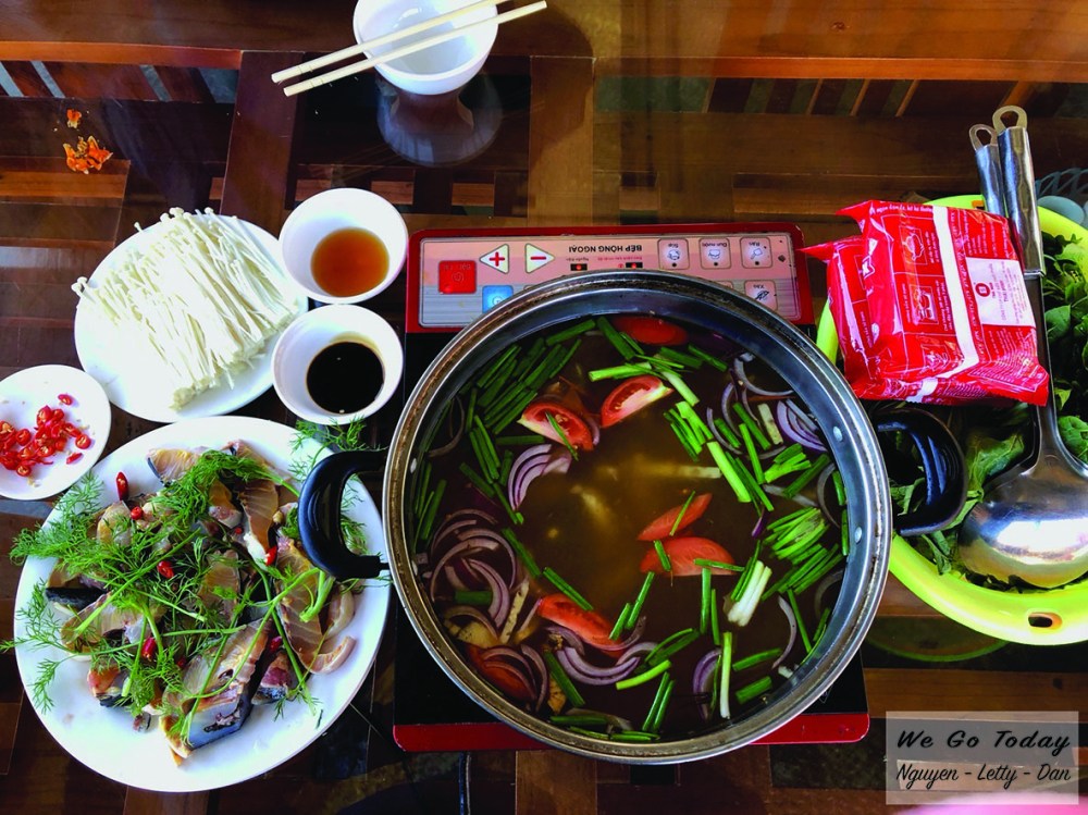 Lẩu cá tầm ở nhà hàng Mộng Mơ