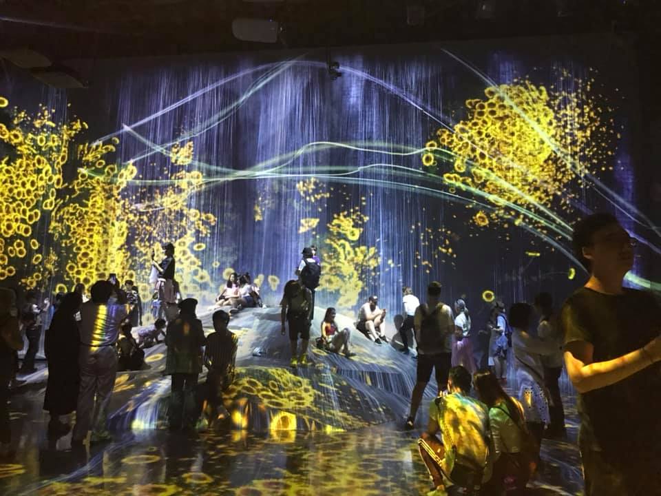 Tầng 2 của Teamlab Borderless