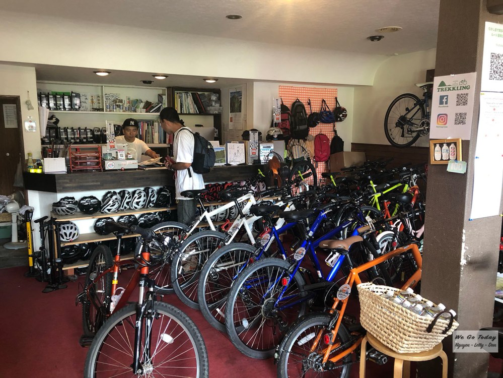 Tiệm Trekkling ở Okutama