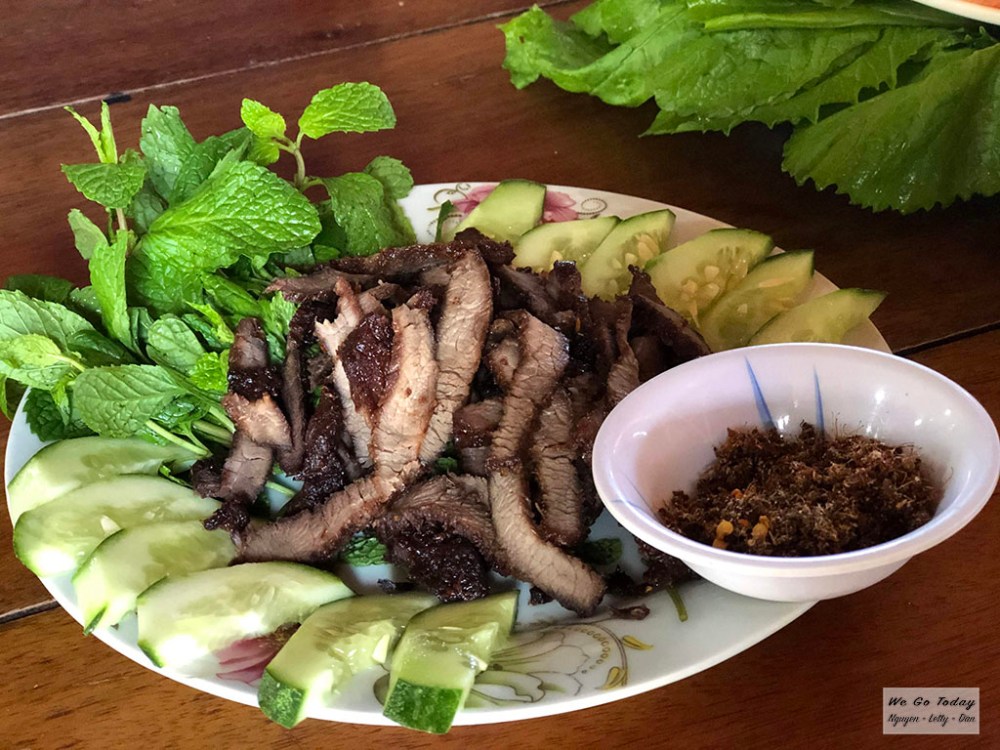 Bò 1 nắng muối kiến vàng - Quán Út Cưng