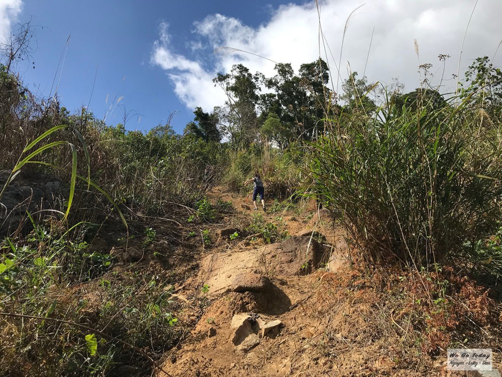 Đường đi ra thác